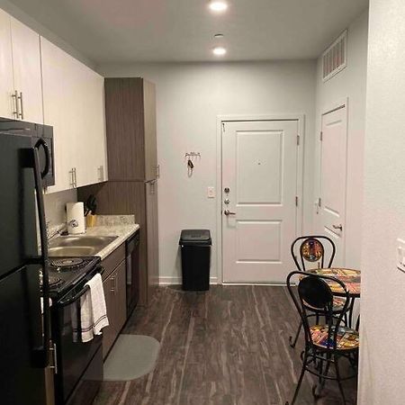 Phx Studio Living Apartment ฟีนิกซ์ ภายนอก รูปภาพ
